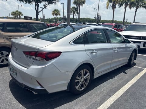 1 image of 2018 Hyundai Sonata Limited