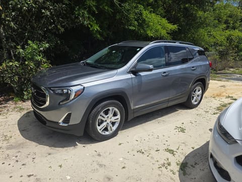 1 image of 2019 GMC Terrain SLE