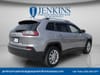 4 thumbnail image of  2019 Jeep Cherokee Latitude