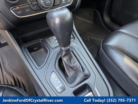 1 image of 2019 Jeep Cherokee Latitude Plus