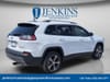 10 thumbnail image of  2019 Jeep Cherokee Limited