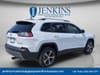 4 thumbnail image of  2019 Jeep Cherokee Limited