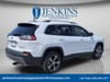 4 thumbnail image of  2019 Jeep Cherokee Limited