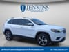 2 thumbnail image of  2019 Jeep Cherokee Limited