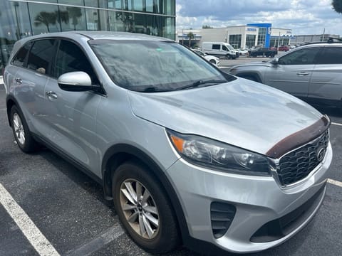 1 image of 2019 Kia Sorento L