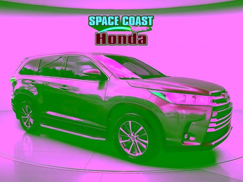 1 image of 2019 Toyota Highlander XLE