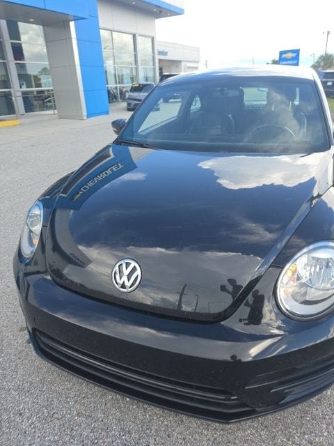 1 image of 2019 Volkswagen Beetle
