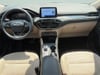 18 thumbnail image of  2020 Ford Escape SE