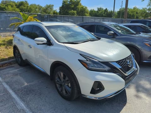 1 image of 2020 Nissan Murano Platinum