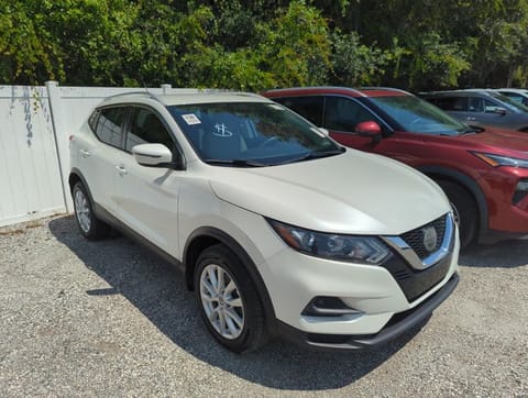 1 image of 2020 Nissan Rogue Sport SV
