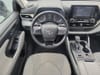 16 thumbnail image of  2020 Toyota Highlander LE