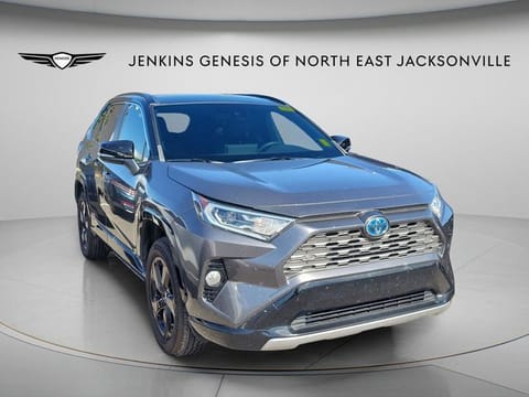 1 image of 2020 Toyota RAV4 Hybrid XSE