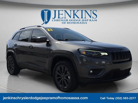 1 image of 2021 Jeep Cherokee Latitude Lux