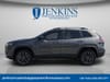 9 thumbnail image of  2021 Jeep Cherokee Latitude Lux