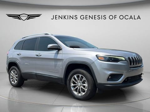 1 image of 2021 Jeep Cherokee Latitude Lux