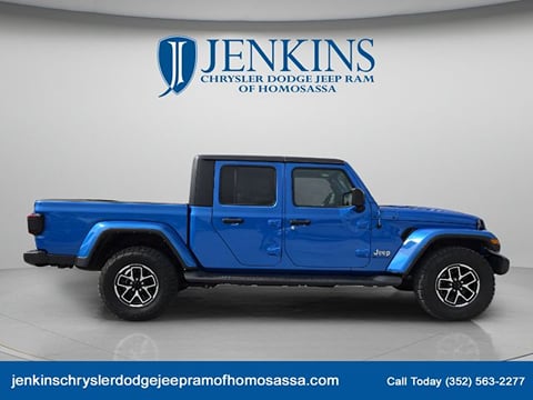 1 image of 2021 Jeep Gladiator Overland