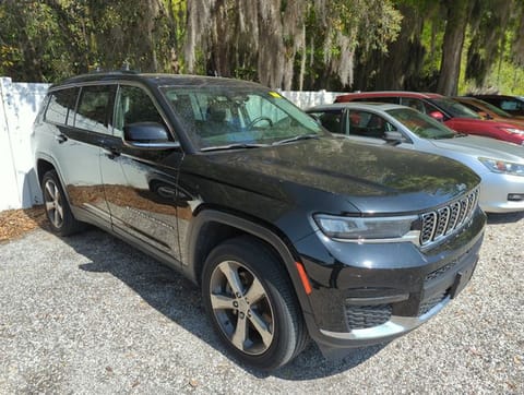 1 image of 2021 Jeep Grand Cherokee L Limited