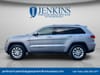 6 thumbnail image of  2021 Jeep Grand Cherokee Laredo E