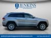 2 thumbnail image of  2021 Jeep Grand Cherokee Laredo E