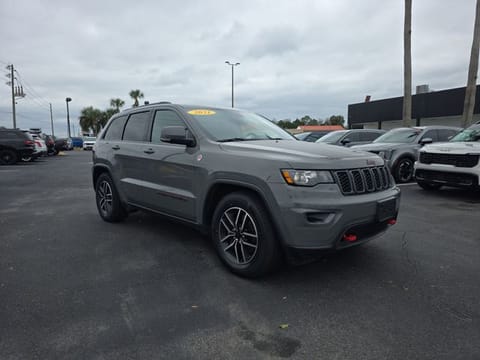 1 image of 2021 Jeep Grand Cherokee Trailhawk