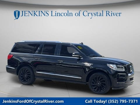 1 image of 2021 Lincoln Navigator L Reserve