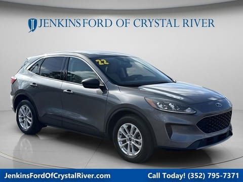 1 image of 2022 Ford Escape SE