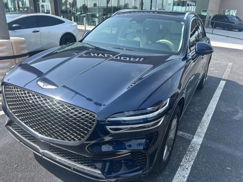 1 image of 2022 Genesis GV70 2.5T
