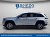 8 thumbnail image of  2022 Jeep Grand Cherokee Limited