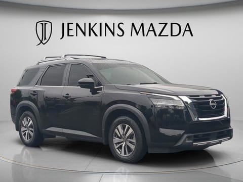 1 image of 2022 Nissan Pathfinder SL