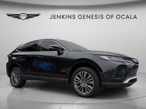 1 image of 2022 Toyota Venza