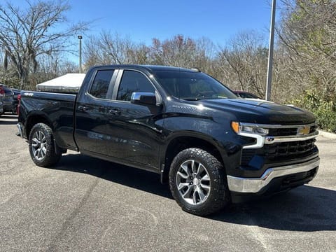 1 image of 2023 Chevrolet Silverado 1500 LT