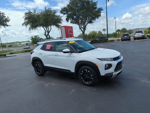 1 image of 2023 Chevrolet TrailBlazer LT