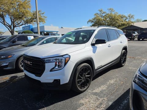 1 image of 2023 GMC Terrain SLT
