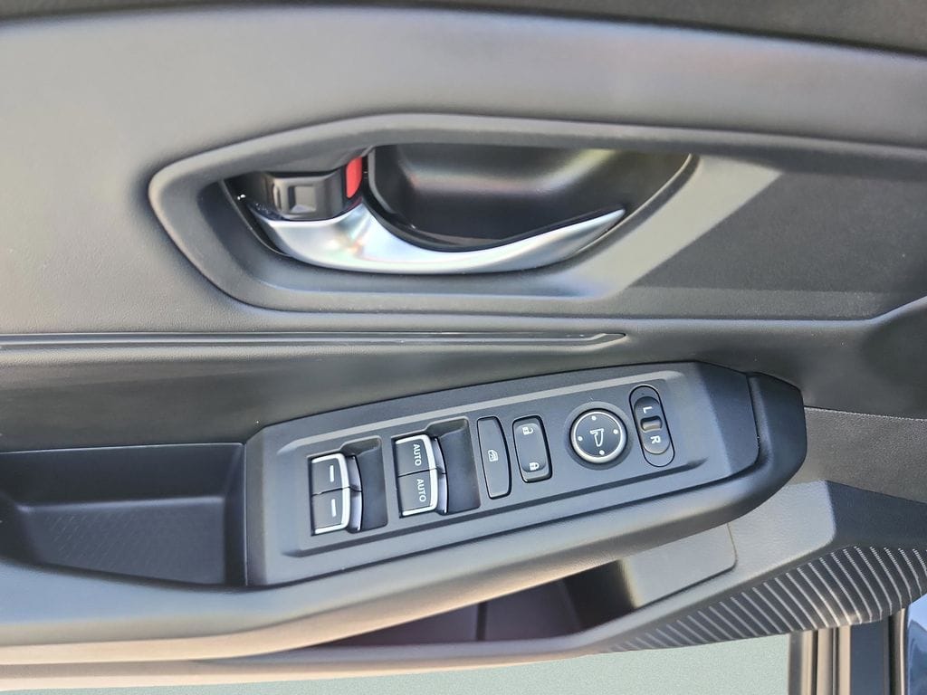 2023 Honda Accord EX - Photo 23