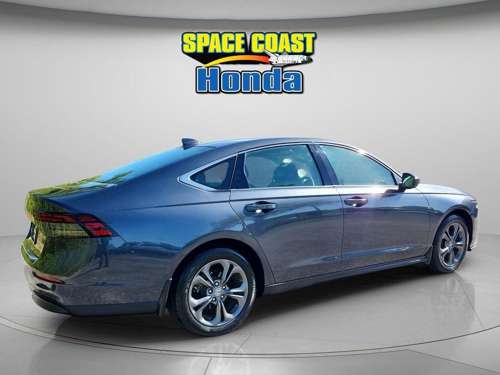 2023 Honda Accord EX - Photo 5