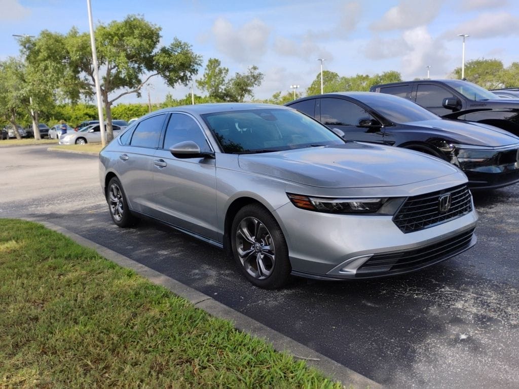 2023 Honda Accord 1.5T EX w/o BSI CVT's photo