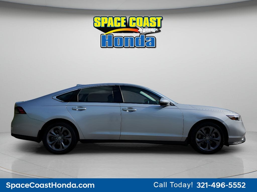 2023 Honda Accord EX - Photo 11