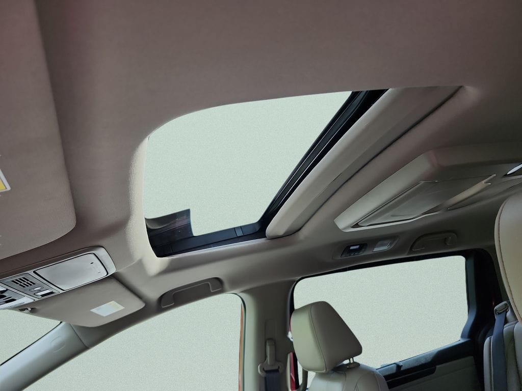 2023 Honda Odyssey Touring - Photo 34
