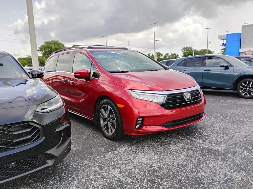 2023 Honda Odyssey Touring's photo