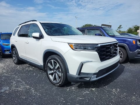 1 image of 2023 Honda Pilot Elite