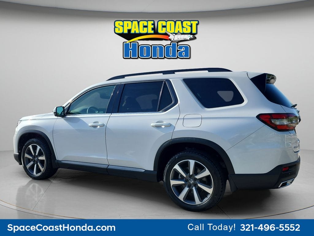 2023 Honda Pilot Elite - Photo 11