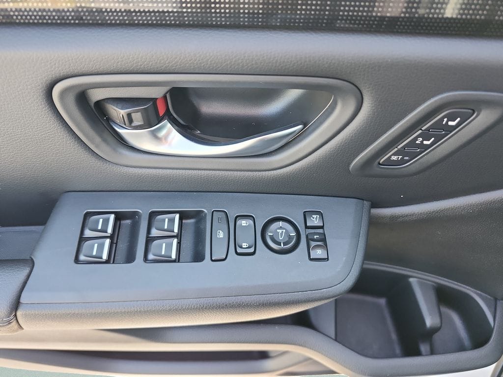 2023 Honda Pilot Elite - Photo 23