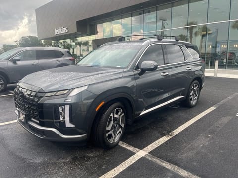 1 image of 2023 Hyundai Palisade Limited