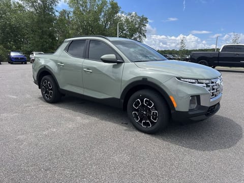 1 image of 2023 Hyundai Santa Cruz SEL Premium