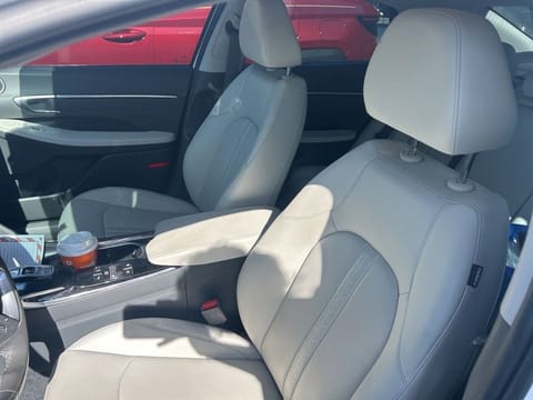 1 image of 2023 Hyundai Sonata Limited