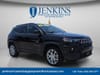 2 thumbnail image of  2023 Jeep Compass Latitude Lux