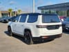 10 thumbnail image of  2023 Jeep Grand Wagoneer Series II