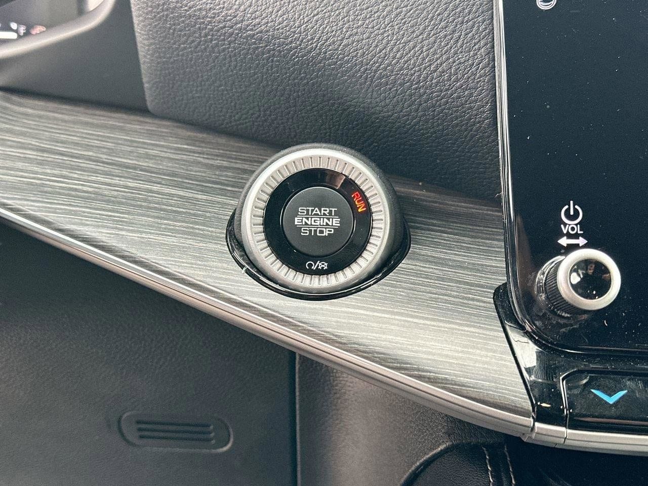 2023 Jeep Wagoneer Series III - Photo 30