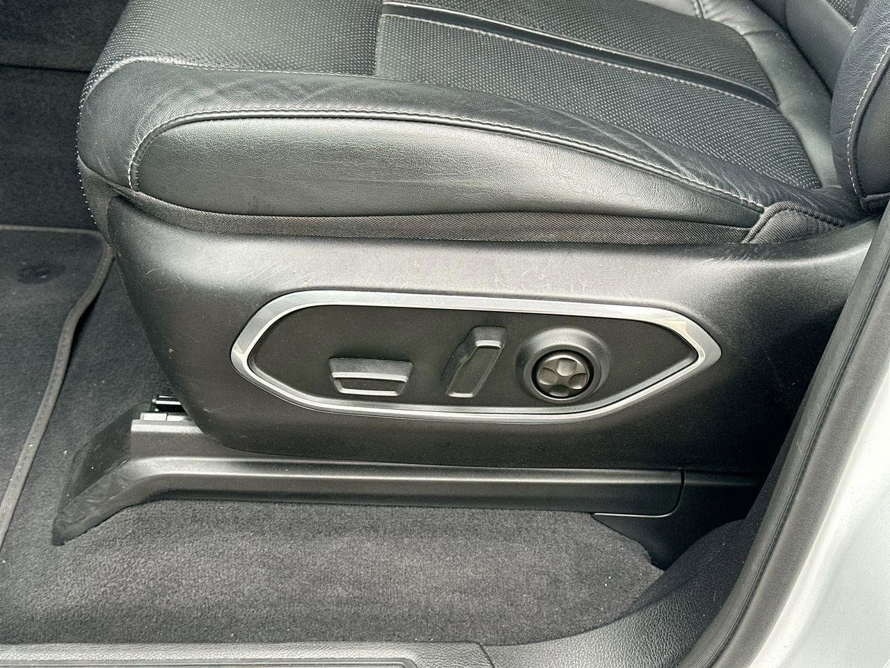 2023 Jeep Wagoneer Series III - Photo 19