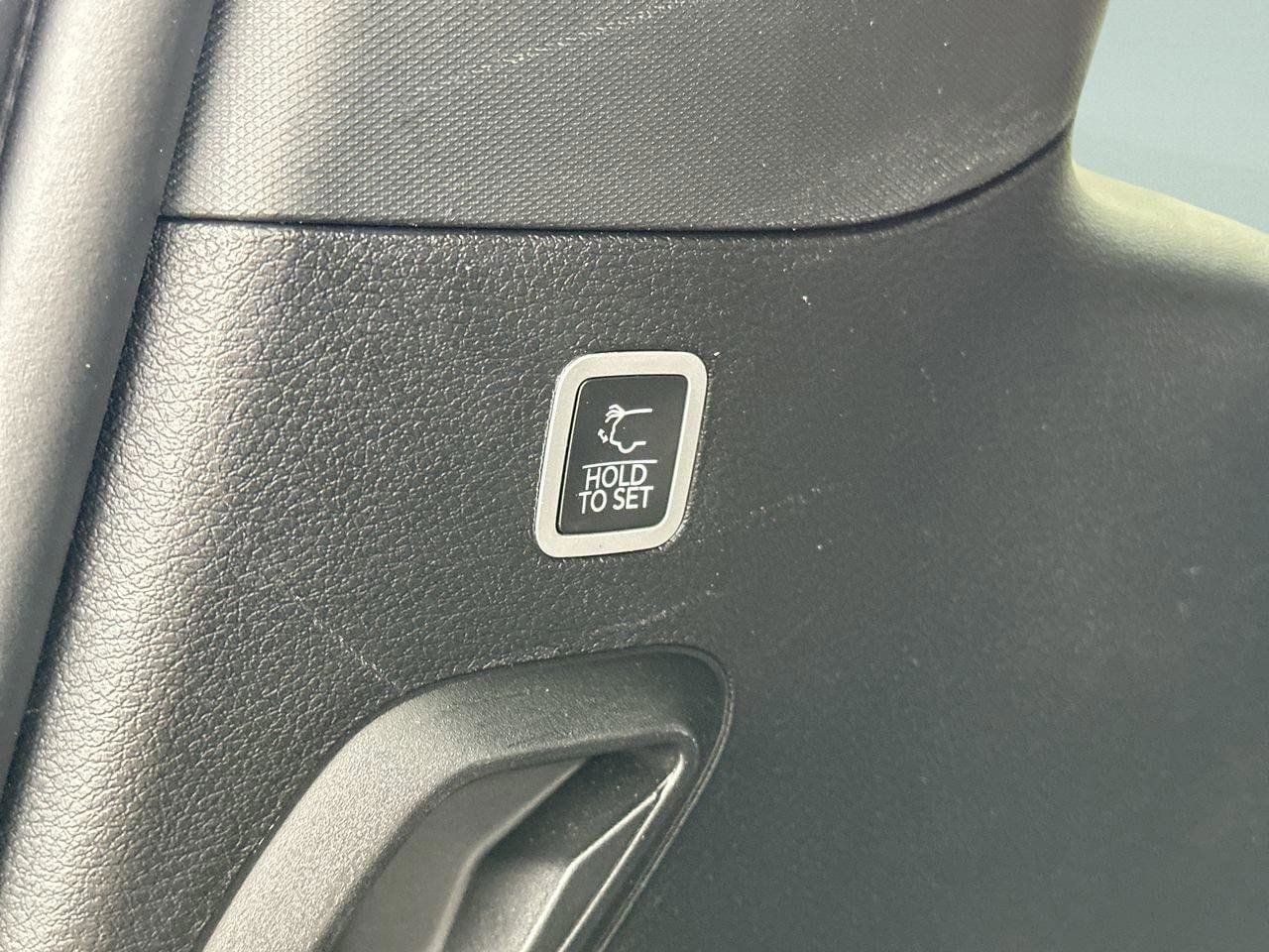 2023 Jeep Wagoneer Series III - Photo 9